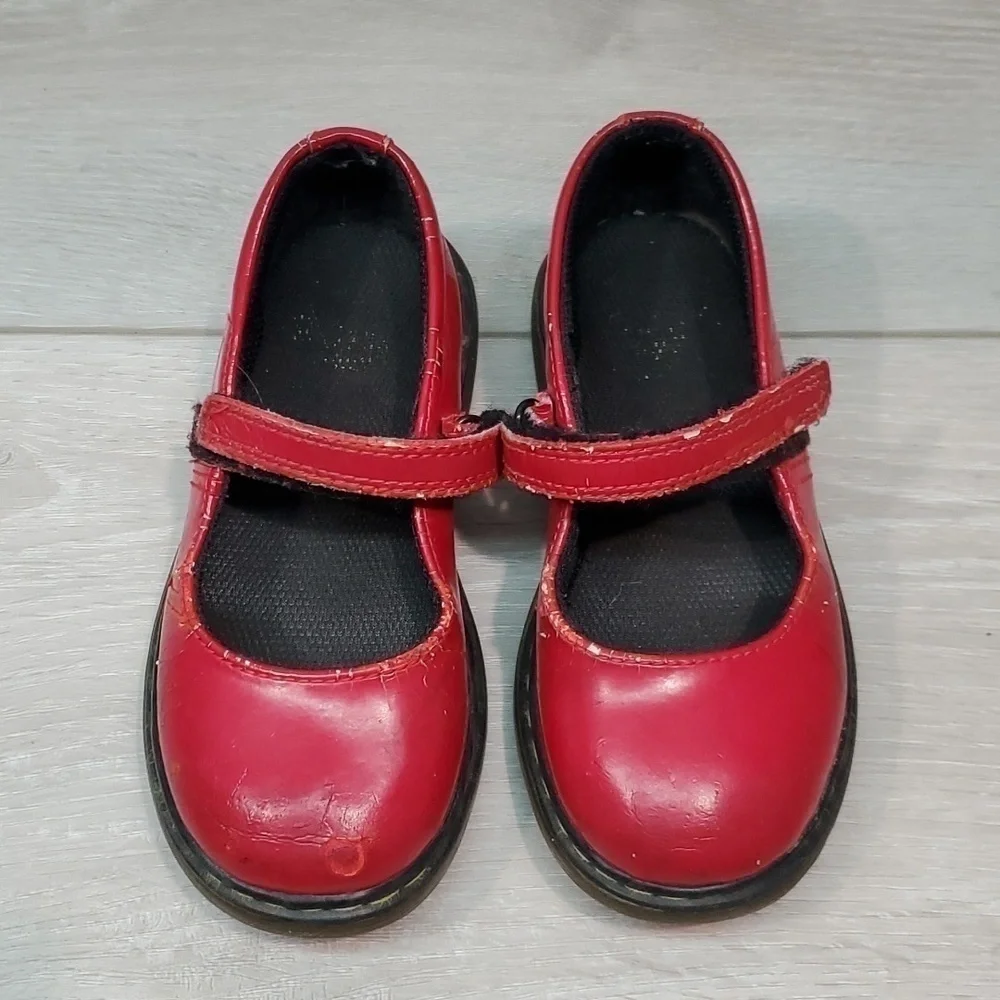 Dr.Martens Kids Girls Leather Red Tully Clogs shoes sz 9Toddler